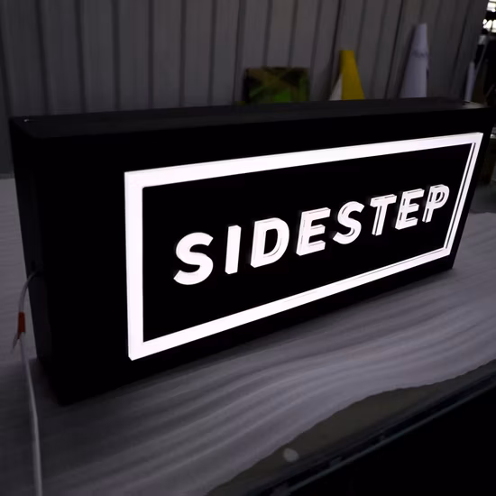 Индивидуальный двусторонний и односторонний световой табло для внешнего логотипа витрины магазина.